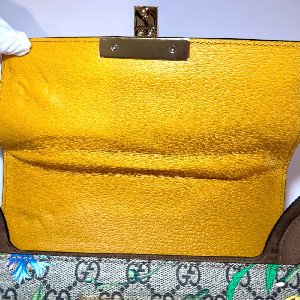 Gucci GG Supreme Monogram Logo Flora Yellow Small Padlock Bamboo Bag W Crossbody - Picture 14 of 16